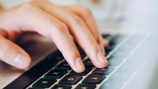 Penggunaan Layanan Prabayar...