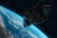 Sore Ini Asteroid Seukuran...