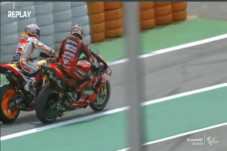 Marquez Pakai Trik Slipstream,...