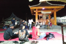 Rayakan Ulang Tahun...