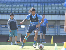 Persib Bandung Lega,...