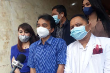 Roy Suryo Minta Polisi...