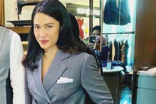 Cool! Gaya Lady Boss...