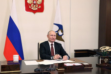 Diteken Putin, Rusia...