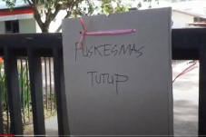 11 Pegawai Puskemas...