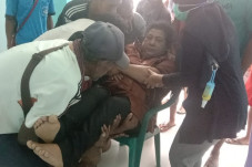 Uang Sekolah Belum Lunas,...