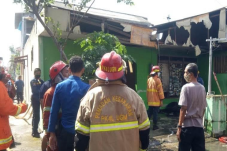 Diduga Arus Pendek,...