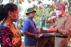 Bupati Pinrang Imbau...
