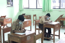 Cuma Sedikit Siswa Ikuti...