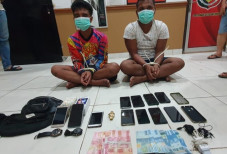 Bobol Rumah, Dua Penjahat...