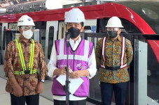LRT Dikerjakan Semuanya...