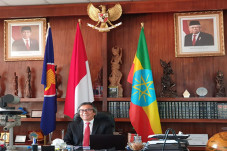Menguak Diplomasi Digital...