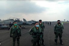 9 Pesawat Tempur TNI...