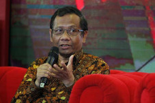 Pemerintah Tak Cabut...