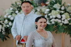 Bantah Rumah Tangga...