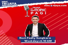 Presenter Fadly Sungkara...