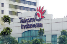 Telkom Bangun Pusat...