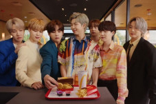 BTS ARMY Buka Donasi...
