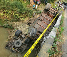 Tiba tiba Terjun Bebas...