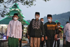 Subuh Berjamaah di Masjid...