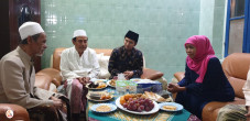 KH Nawawi Abdul Jalil...