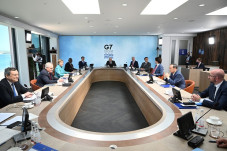 G7 Tegaskan Komitmen...