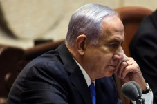 Ngambek, Netanyahu Memboikot...