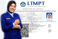 Lolos UGM, Alumni SMA...