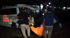 Gempar, Pria di Bandar...