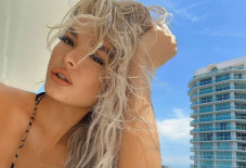Anna Monroe Tunangan...