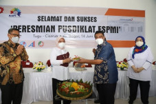Menaker Ucapkan Selamat...