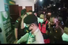 Tiba di Kejagung, Buronan...