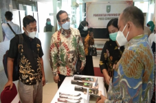 Alat Pandai Besi Tradisional...