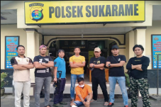 Lawan saat Ditangkap,...