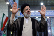 Raisi Presiden Baru...