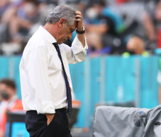 Fernando Santos Akui...