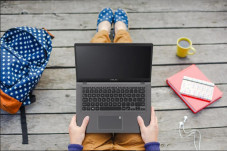 ASUS Perkenalkan Laptop...