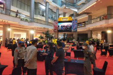 Polisi Bubarkan Acara...
