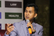Pengamat Politik Ini...