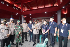 Kapolda Kepri Tinjau...