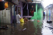 Bandung Diterjang Banjir...