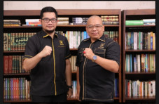 Partai Ummat Tegas Menolak...