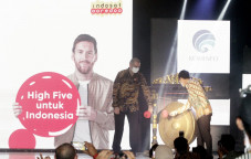 Indosat Ooredoo Hadirkan...