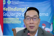 Ridwan Kamil Terima...