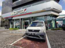 Pasar SUV Nyungsep,...