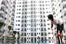 Apartemen Semrawut,...
