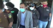Selewengkan Pupuk Berubsidi,...