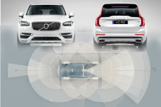 Volvo Akan Benamkan...