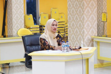 Indah Putri Indriani...