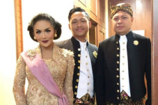 Azriel Hermansyah yang...